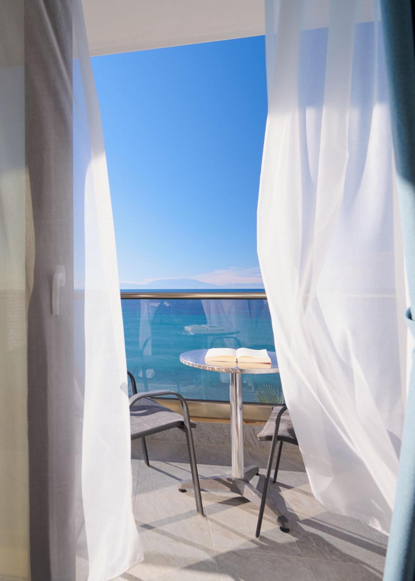 Evlogia Hotel Seafront And Anex By Greek Pride Фурка Экстерьер фото